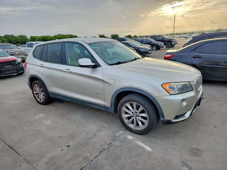 61670996 :رقم المزاد ، 5UXWX9C54D0A27517 vin ، 2013 Bmw X3 مزاد بيع