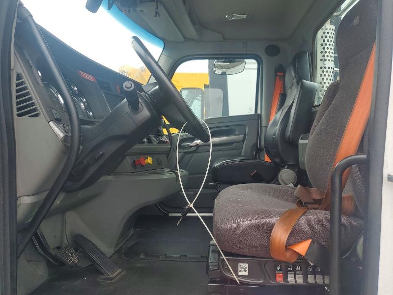 Продаж на аукціоні авто 2019 Kenworth T680, vin: 1XKYA48XXKJ297319, номер лоту: 61972196