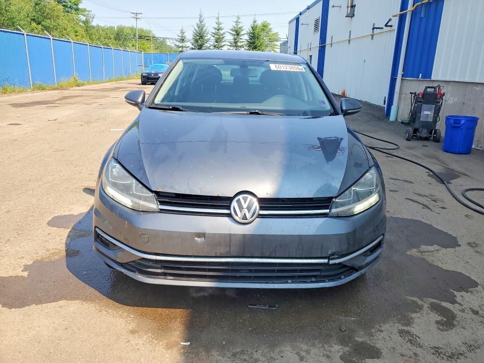 60123806 :رقم المزاد ، 3VWG17AU3JM285696 vin ، 2018 Volkswagen Golf مزاد بيع