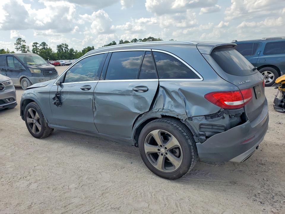 62882616 :رقم المزاد ، WDC0G4JB4HF114993 vin ، 2017 Mercedes-benz Glc مزاد بيع