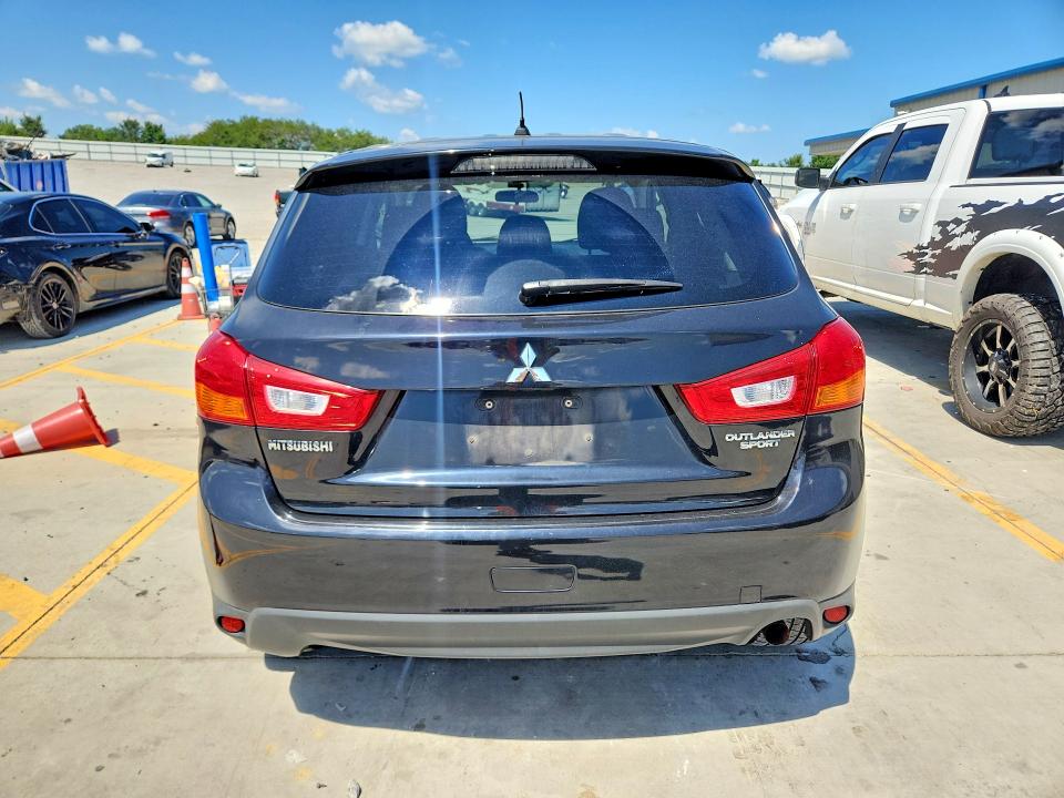 63353536 :رقم المزاد ، 4A4AP3AUXFE011997 vin ، 2015 Mitsubishi Outlander Sport مزاد بيع