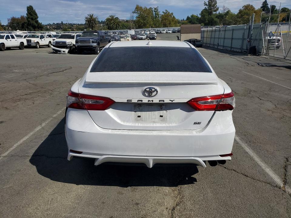 Продажа на аукционе авто 2019 Toyota Camry, vin: 4T1B11HK0KU753651, номер лота: 61600816