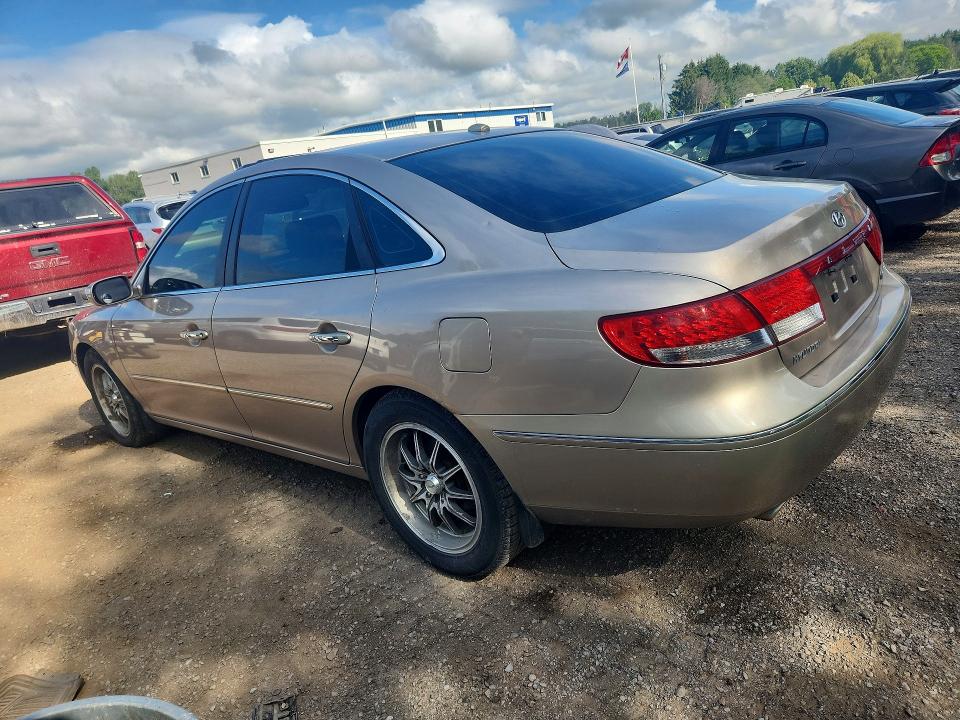 2008 Hyundai Azera მანქანა იყიდება აუქციონზე, vin: KMHFC46F58A301501, აუქციონის ნომერი: 57404026