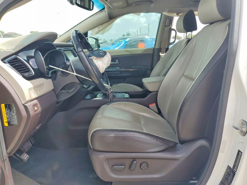 60417616 :رقم المزاد ، KNDME5C15F6038298 vin ، 2015 Kia Sedona مزاد بيع