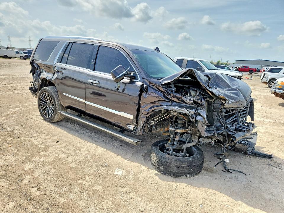 2015 Cadillac Escalade მანქანა იყიდება აუქციონზე, vin: 1GYS3NKJXFR649242, აუქციონის ნომერი: 61545186