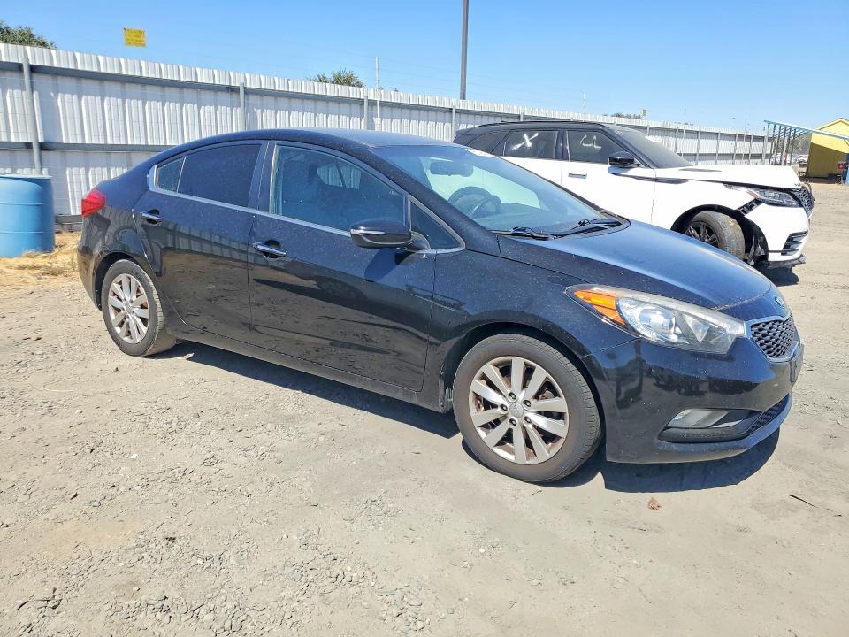 61424196 :رقم المزاد ، KNAFX4A8XF5364369 vin ، 2015 Kia Forte مزاد بيع