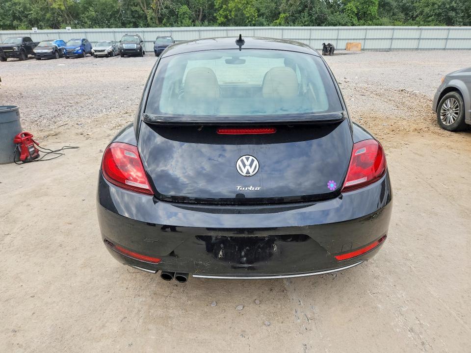2018 Volkswagen Beetle მანქანა იყიდება აუქციონზე, vin: 3VWJD7AT2JM714766, აუქციონის ნომერი: 62444156