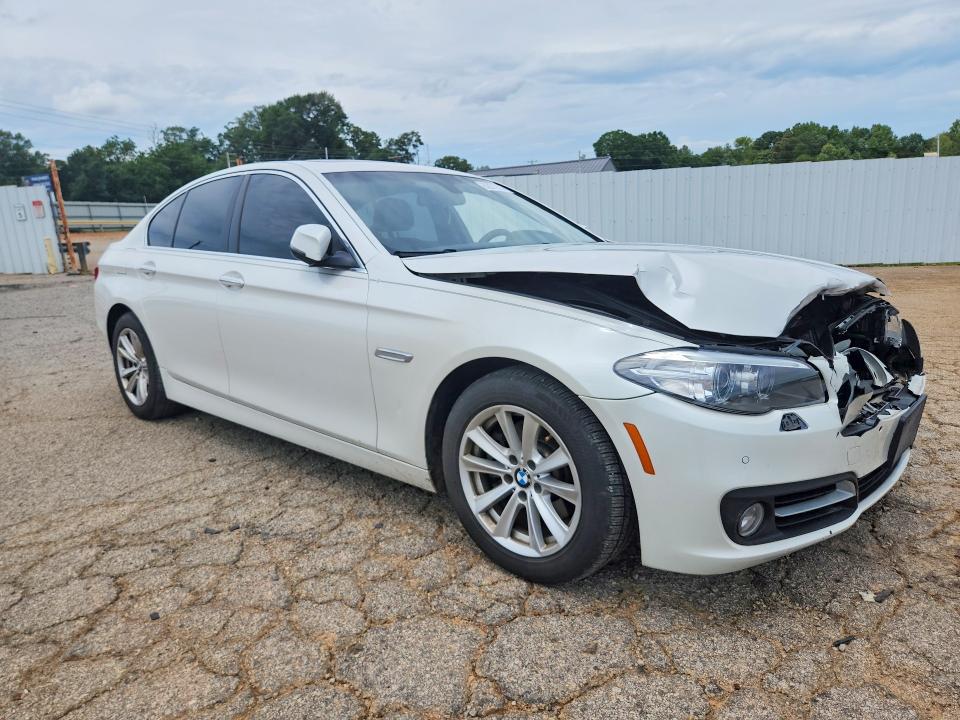 62072916 :رقم المزاد ، WBA5A7C5XFD623675 vin ، 2015 Bmw 528 مزاد بيع