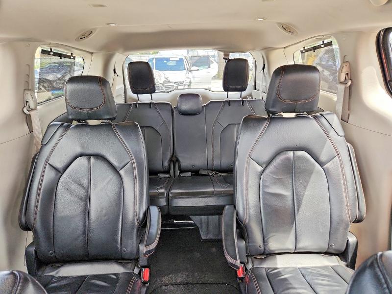 Продажа на аукционе авто 2017 Chrysler Pacifica, vin: 2C4RC1BG4HR764868, номер лота: 85620985