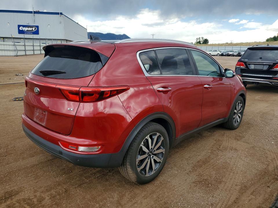 60633206 :رقم المزاد ، KNDPN3AC7H7083696 vin ، 2017 Kia Sportage مزاد بيع