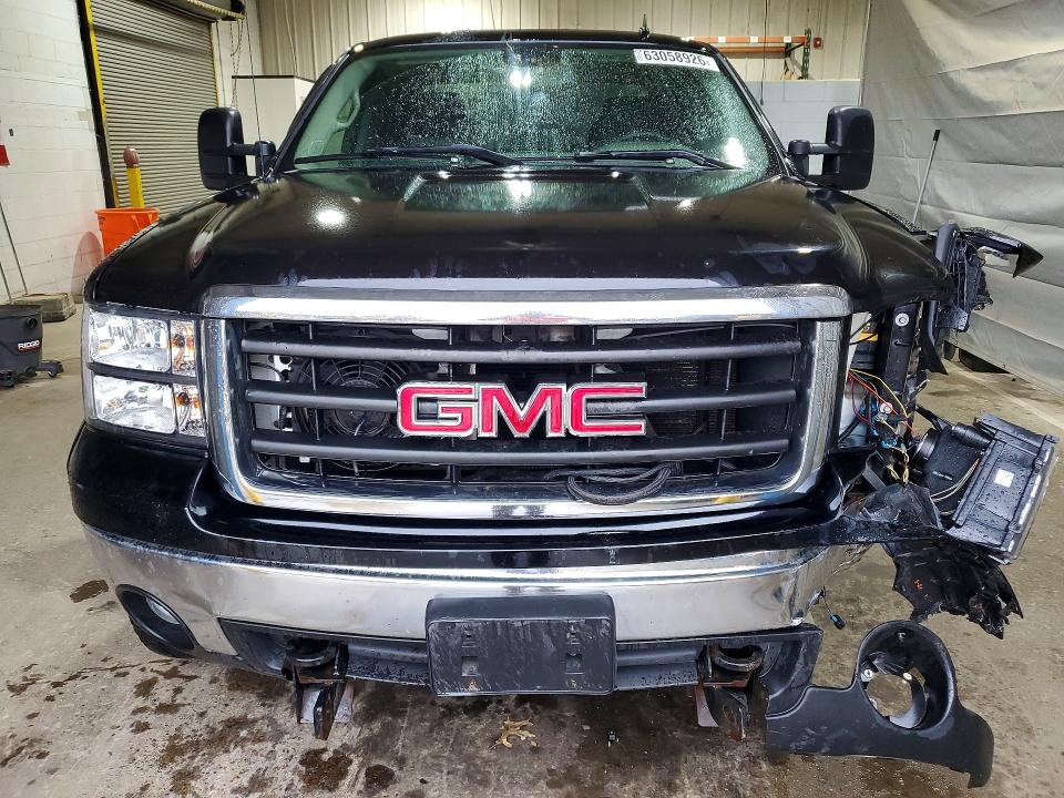 63058926 :رقم المزاد ، 2GTEK19C271656184 vin ، 2007 Gmc New Sierra مزاد بيع