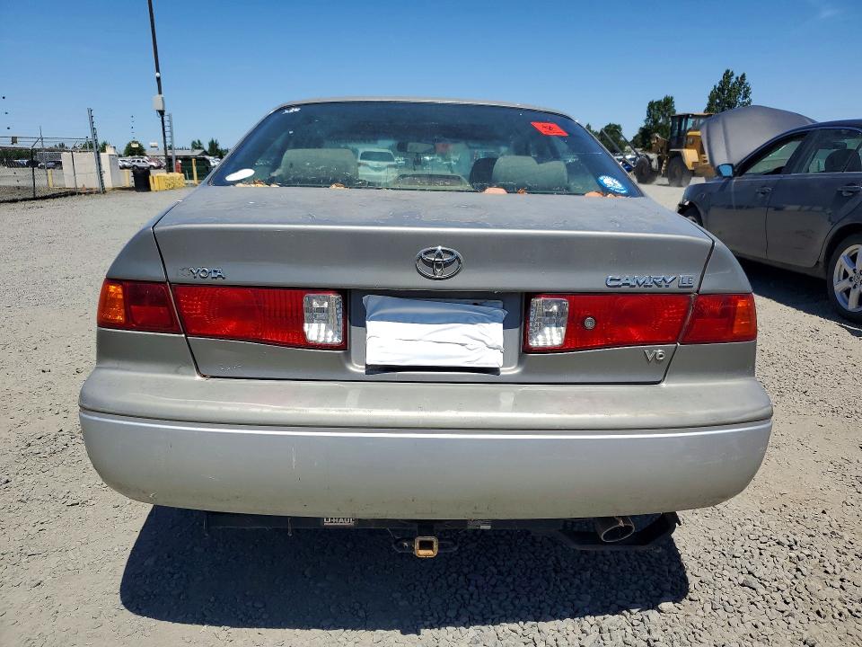 59690236 :رقم المزاد ، JT2BF22K510299352 vin ، 2001 Toyt Camry مزاد بيع