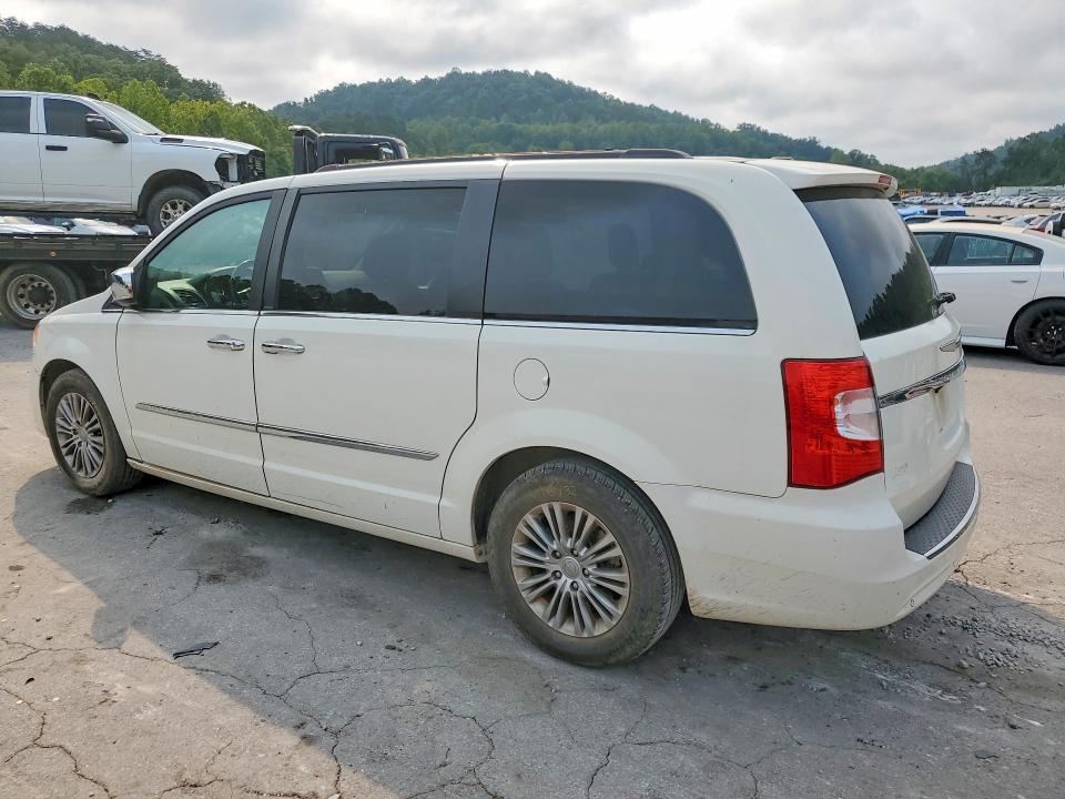 62702036 :رقم المزاد ، 2C4RC1CG8DR531441 vin ، 2013 Chrysler Town & Country مزاد بيع
