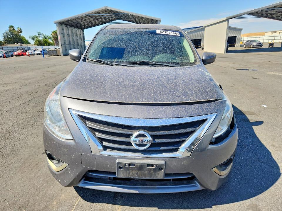 62102146 :رقم المزاد ، 3N1CN7APXKL815317 vin ، 2019 Nissan Versa مزاد بيع