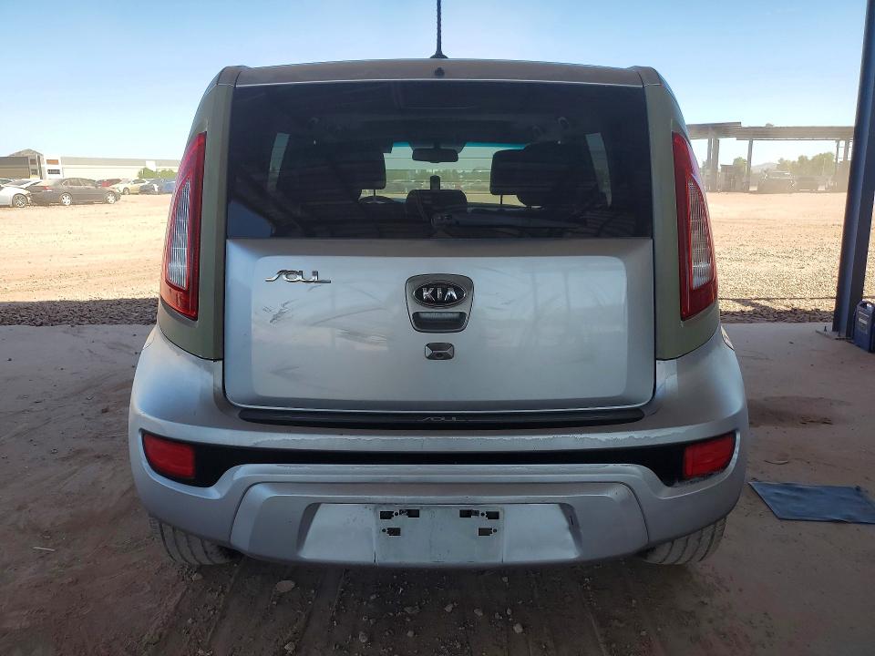 60696826 :رقم المزاد ، KNDJT2A63C7436959 vin ، 2012 Kia Soul مزاد بيع