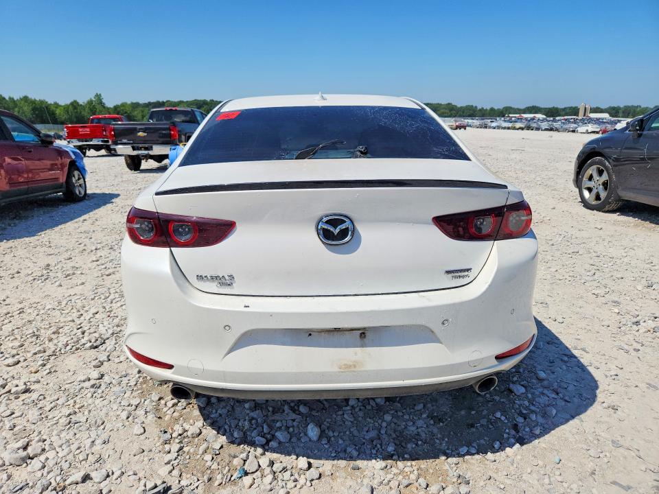 60769626 :رقم المزاد ، JM1BPBEY5M1316668 vin ، 2021 Mazda 3 مزاد بيع
