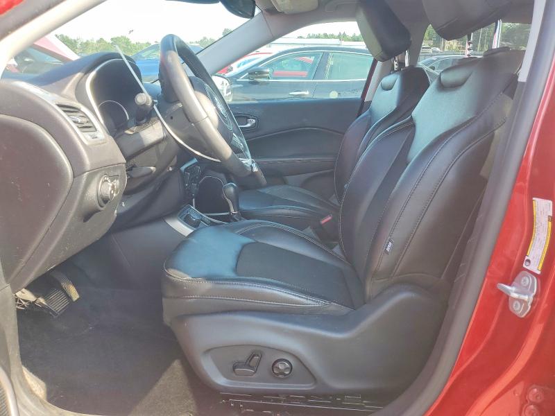61069526 :رقم المزاد ، 3C4NJDBB1JT415535 vin ، 2018 Jeep Compass مزاد بيع