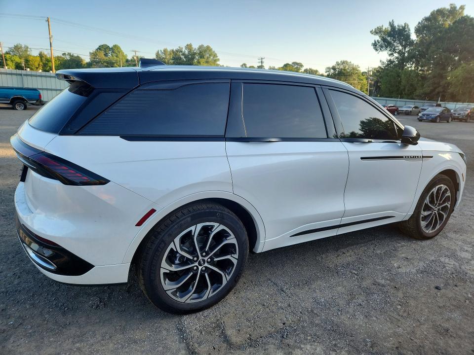 Продаж на аукціоні авто 2026 Lincoln Nautilus, vin: 5LMPJ8KA0TJ017307, номер лоту: 62772066