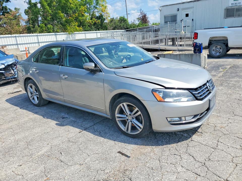 2014 Volkswagen Passat მანქანა იყიდება აუქციონზე, vin: 1VWBN7A39EC004157, აუქციონის ნომერი: 61035686
