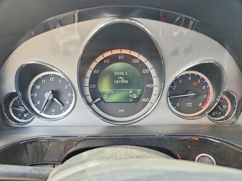61334606 :رقم المزاد ، WDDHF5GB5BA328006 vin ، 2011 Mercedes-benz E مزاد بيع