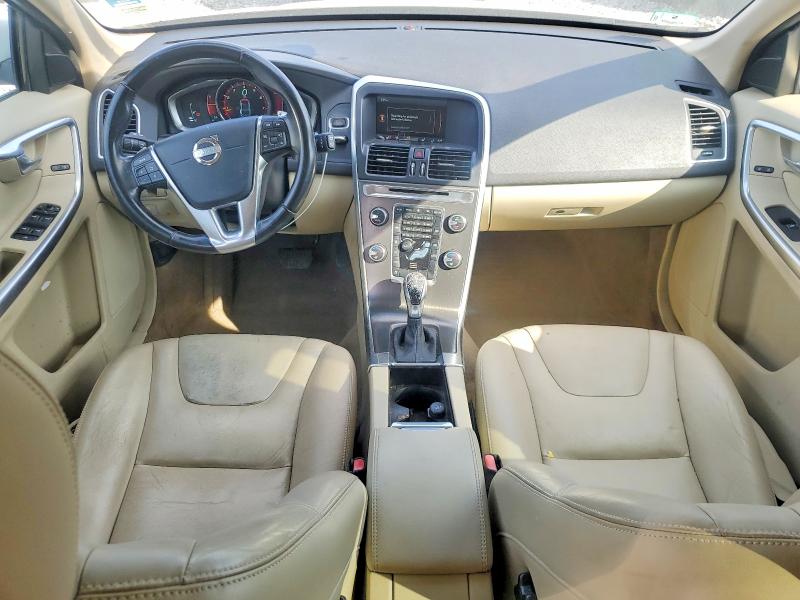 2015 Volvo Xc60 მანქანა იყიდება აუქციონზე, vin: YV4902RC8F2571598, აუქციონის ნომერი: 61006946