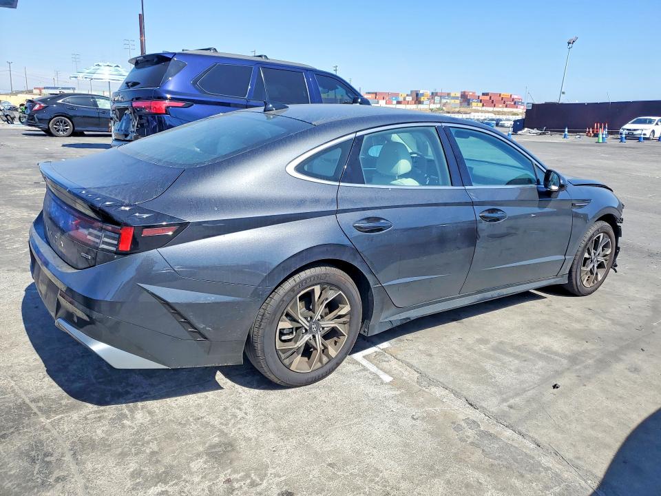 Продаж на аукціоні авто 2024 Hyundai Sonata, vin: KMHL64JA8RA421686, номер лоту: 61620976