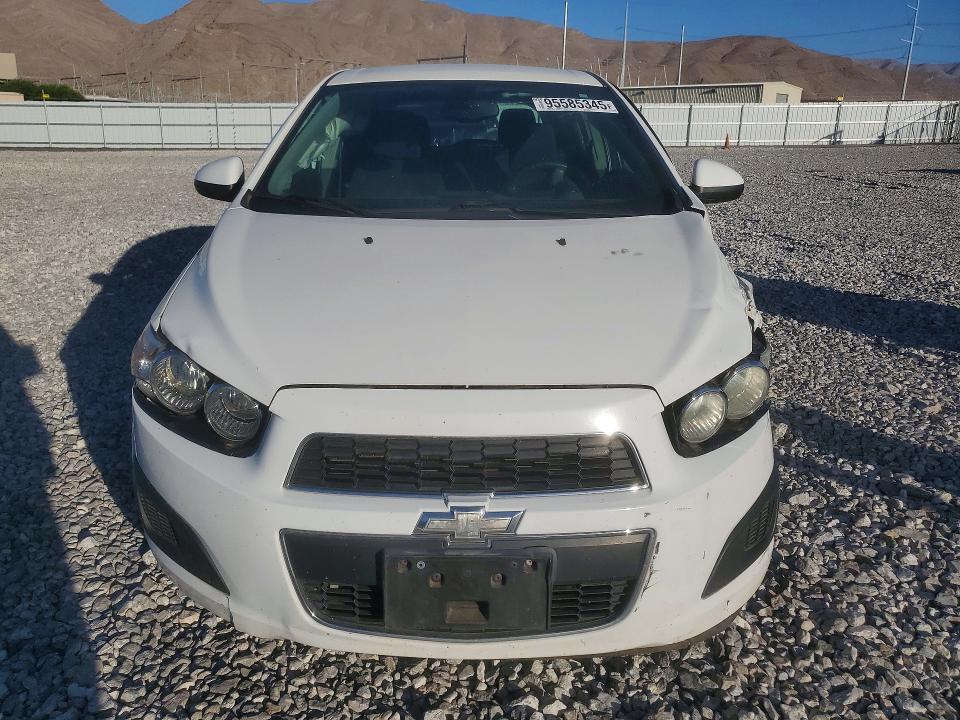 Продажа на аукционе авто 2015 Chevrolet Sonic, vin: 1G1JC6SB9F4218462, номер лота: 95585345