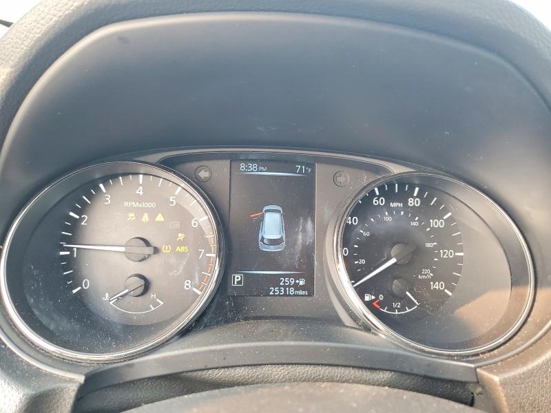 Продаж на аукціоні авто 2017 Nissan Rogue, vin: JN8AT2MV2HW251824, номер лоту: 61144436