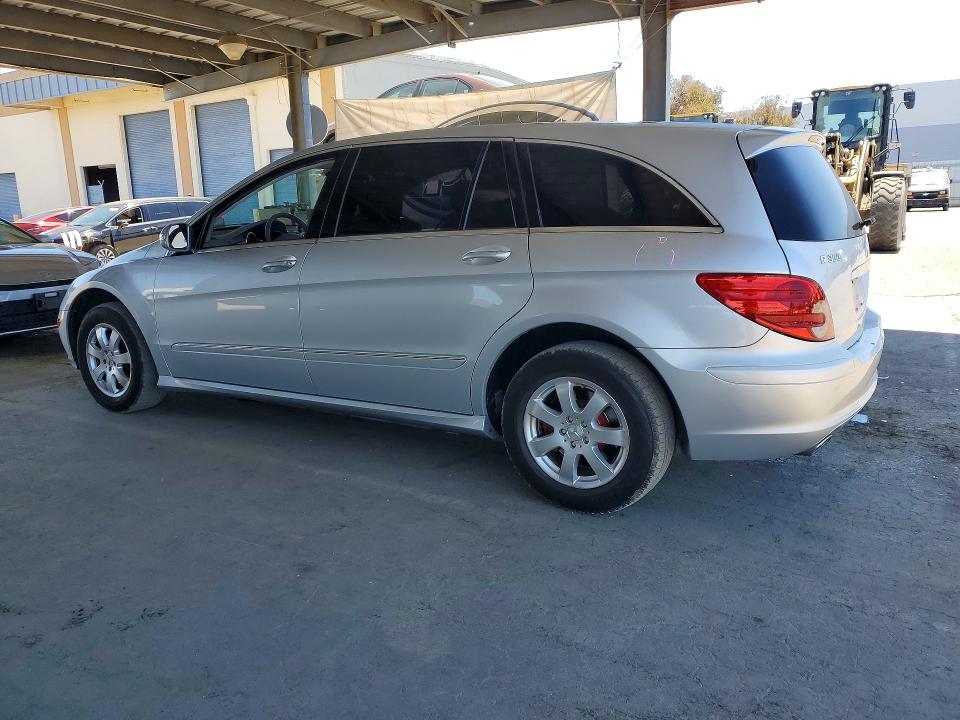 60703056 :رقم المزاد ، 4JGCB65E97A051205 vin ، 2007 Mercedes-benz R مزاد بيع