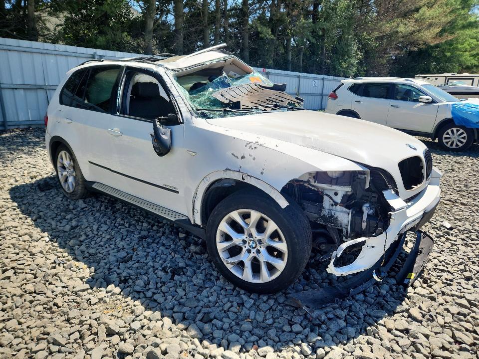 62448016 :رقم المزاد ، 5UXZV4C5XBL414653 vin ، 2011 Bmw X5 مزاد بيع