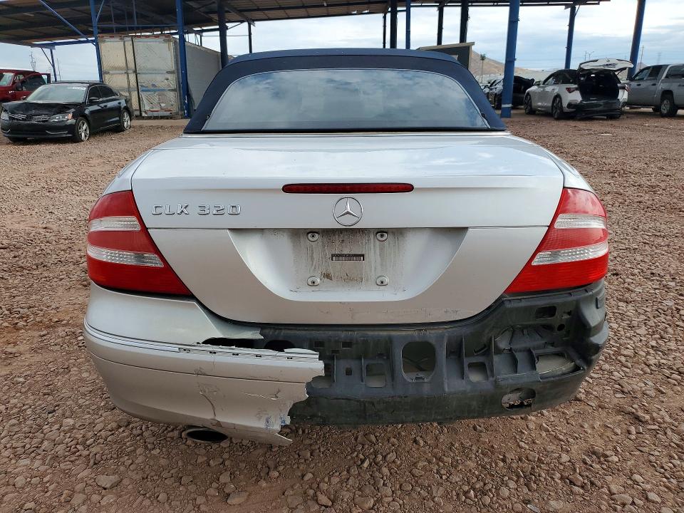 60648356 :رقم المزاد ، WDBTK65G95T041313 vin ، 2005 Mercedes-benz Clk مزاد بيع