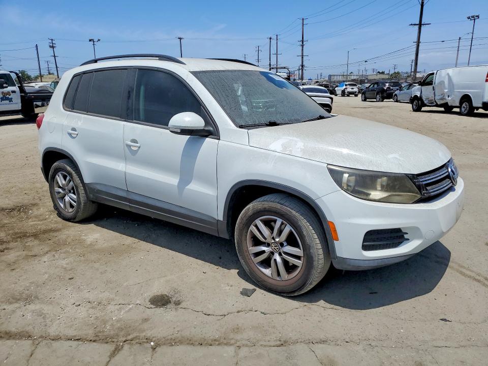 Продажа на аукционе авто 2015 Volkswagen Tiguan, vin: WVGAV7AX4FW614495, номер лота: 62639746