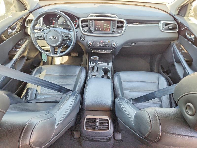 2017 Kia Sorento მანქანა იყიდება აუქციონზე, vin: 5XYPH4A59HG313997, აუქციონის ნომერი: 62853716
