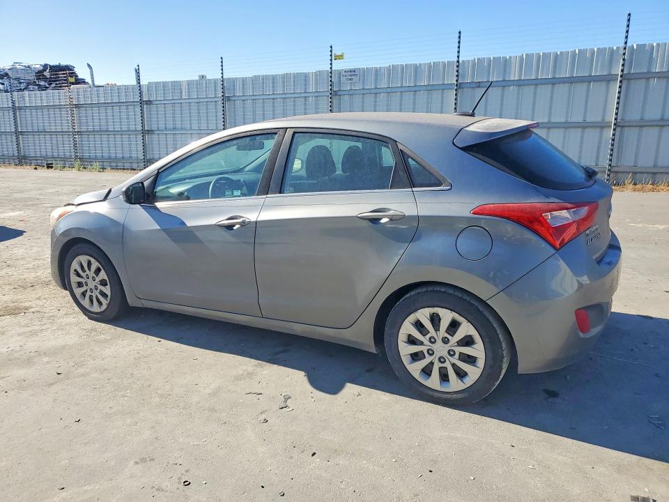 60228986 :رقم المزاد ، KMHD35LH7HU374466 vin ، 2017 Hyundai Elantra Gt مزاد بيع