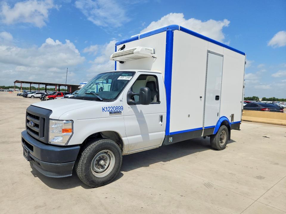 60671396 :رقم المزاد ، 1FDWE3FK3PDD00801 vin ، 2023 Ford E350 مزاد بيع