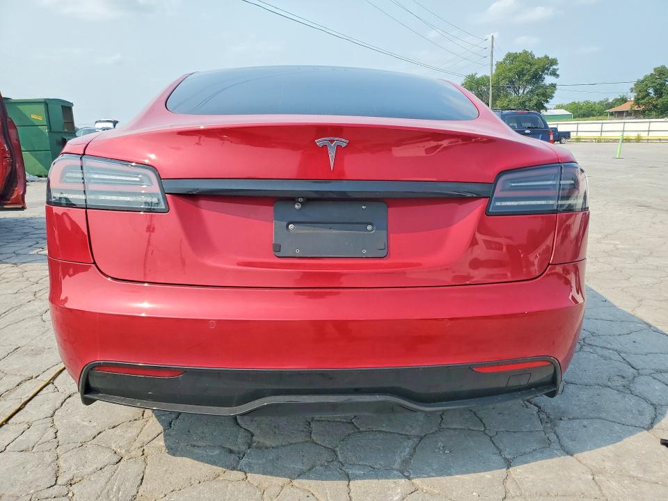 63051176 :رقم المزاد ، 5YJSA1E50NF487290 vin ، 2022 Tesla Model S مزاد بيع