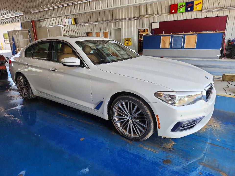 59613106 :رقم المزاد ، WBAJA9C59JB249025 vin ، 2018 Bmw 530e مزاد بيع