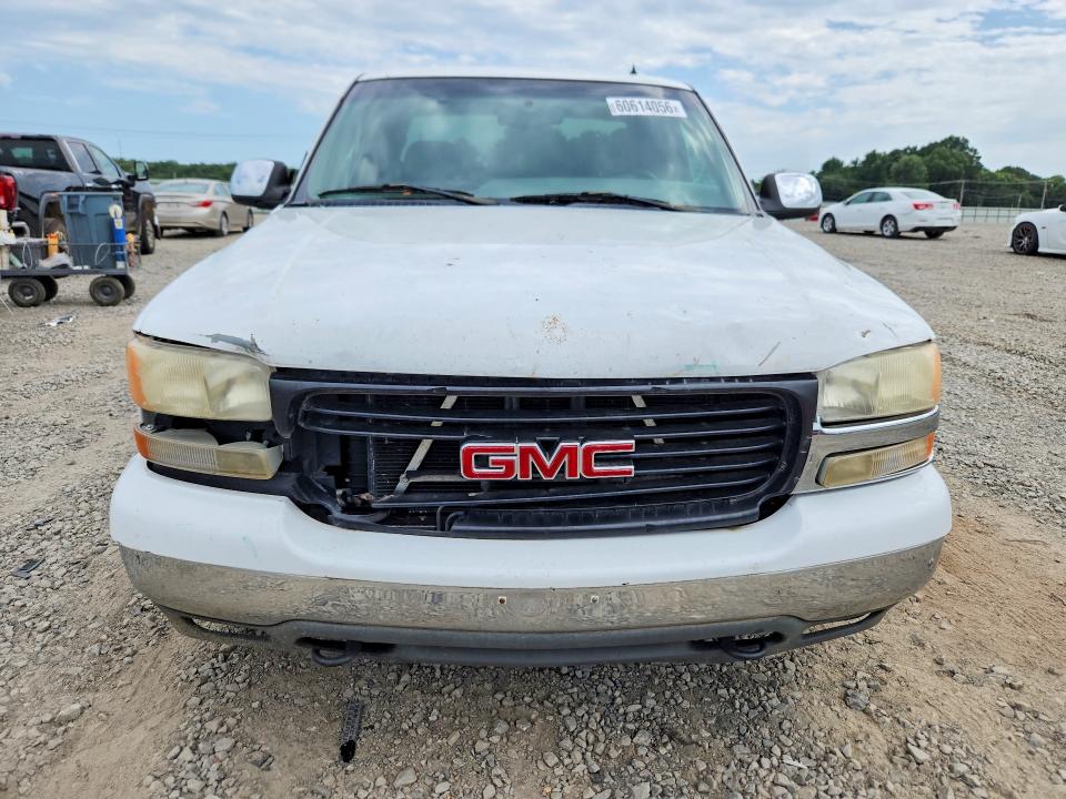 60614056 :رقم المزاد ، 2GTEC19T111174956 vin ، 2001 Gmc New Sierra مزاد بيع