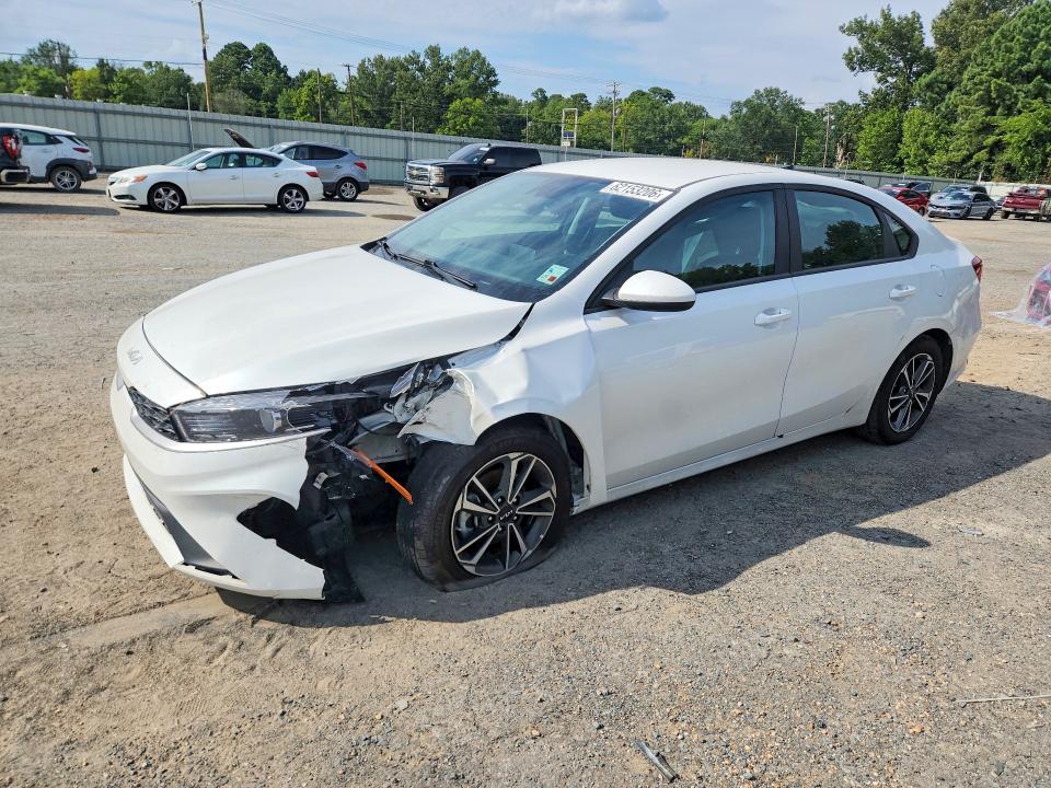 62153206 :رقم المزاد ، 3KPF24AD8PE647003 vin ، 2023 Kia Forte مزاد بيع