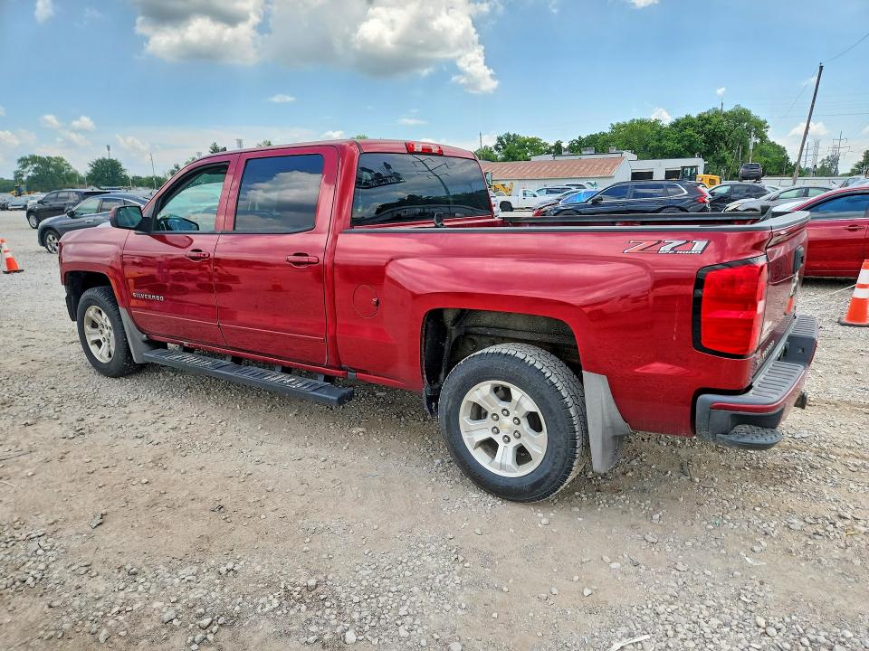 Продаж на аукціоні авто 2018 Chevrolet Silverado, vin: 3GCUKREC2JG236682, номер лоту: 59835766