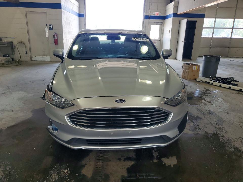 Продажа на аукционе авто 2019 Ford Fusion, vin: 3FA6P0LU4KR110210, номер лота: 61955466