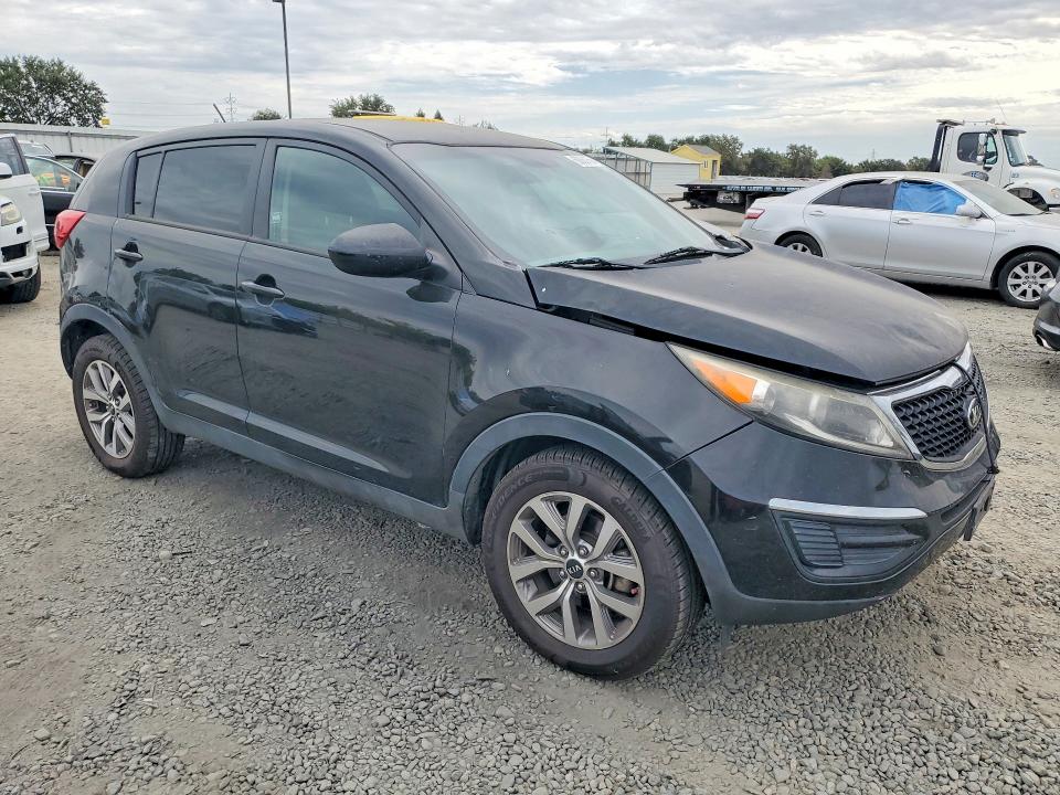 60836156 :رقم المزاد ، KNDPB3AC9F7745607 vin ، 2015 Kia Sportage مزاد بيع