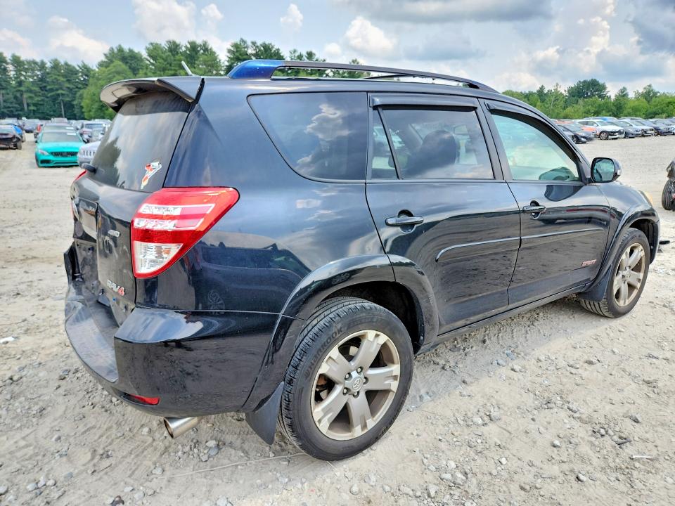 62615906 :رقم المزاد ، JTMRK4DV0B5106131 vin ، 2011 Toyota Rav4 مزاد بيع