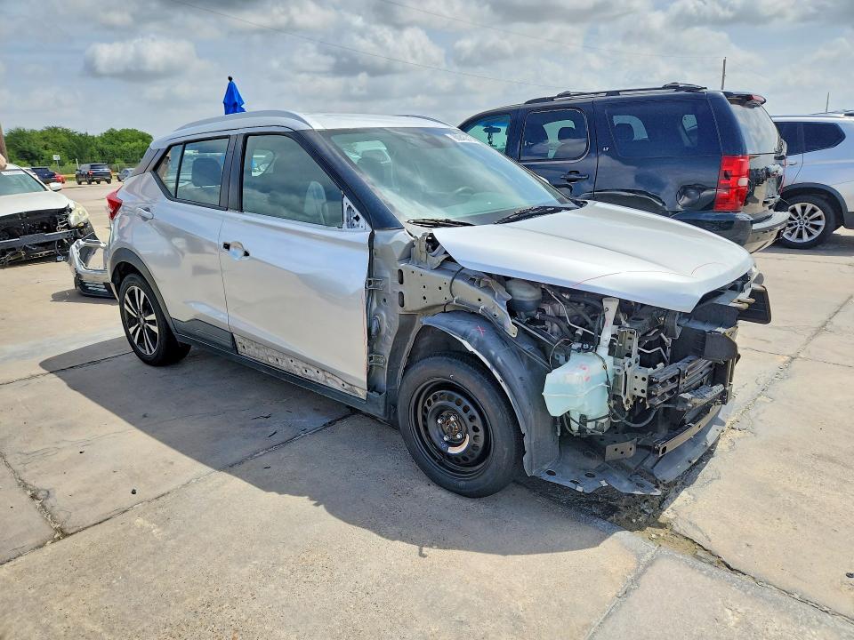 60943316 :رقم المزاد ، 3N1CP5CV2LL520918 vin ، 2020 Nissan Kicks مزاد بيع