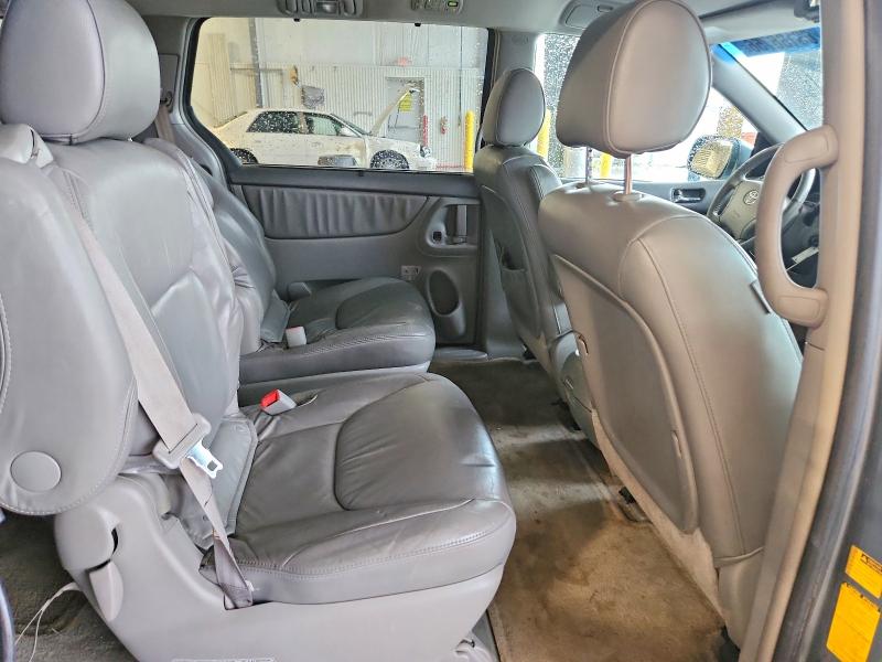 63186756 :رقم المزاد ، 5TDZA22C55S367178 vin ، 2005 Toyota Sienna مزاد بيع