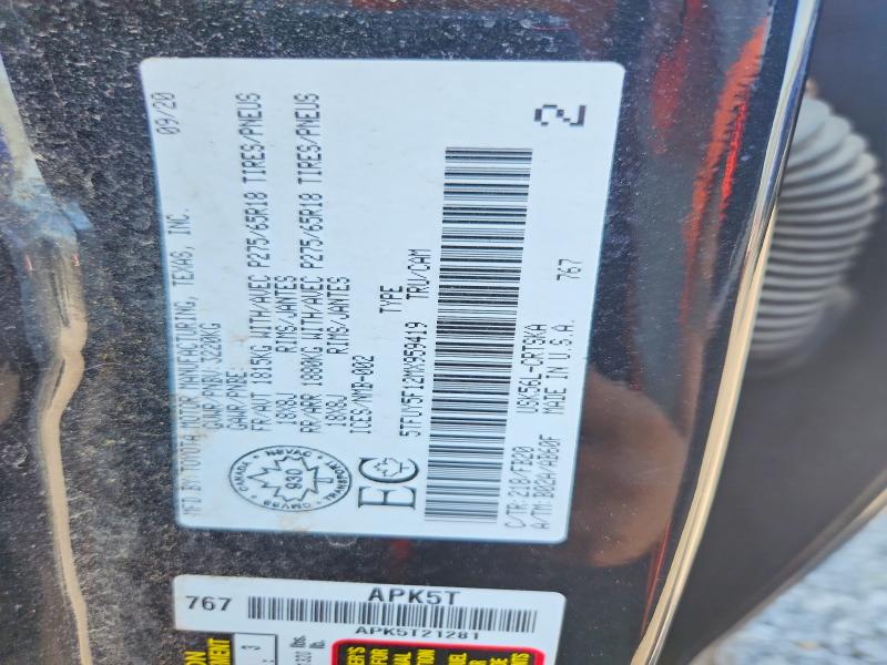63362286 :رقم المزاد ، 5TFUY5F12MX959419 vin ، 2021 Toyota Tundra مزاد بيع