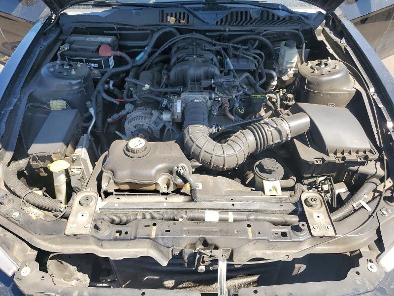 60863876 :رقم المزاد ، 1ZVBP8EN1A5127395 vin ، 2010 Ford Mustang مزاد بيع