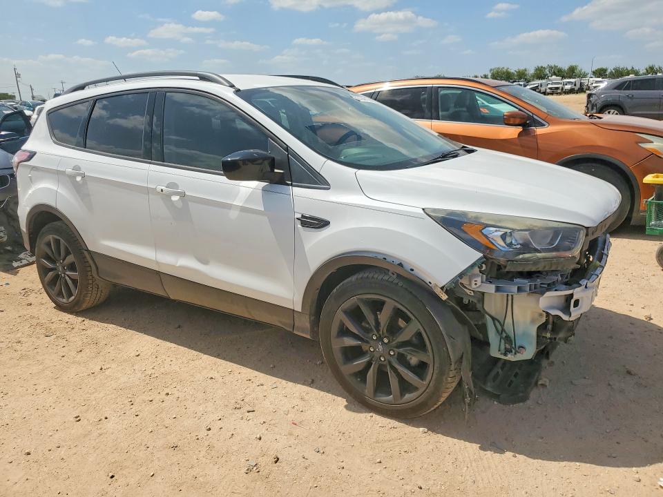 Продажа на аукционе авто 2019 Ford Escape, vin: 1FMCU0GD6KUA53674, номер лота: 62794416