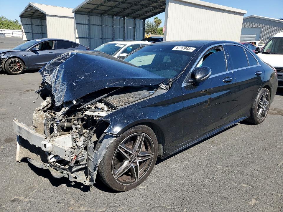 61979436 :رقم المزاد ، 55SWF4JB9GU157343 vin ، 2016 Mercedes-benz C مزاد بيع