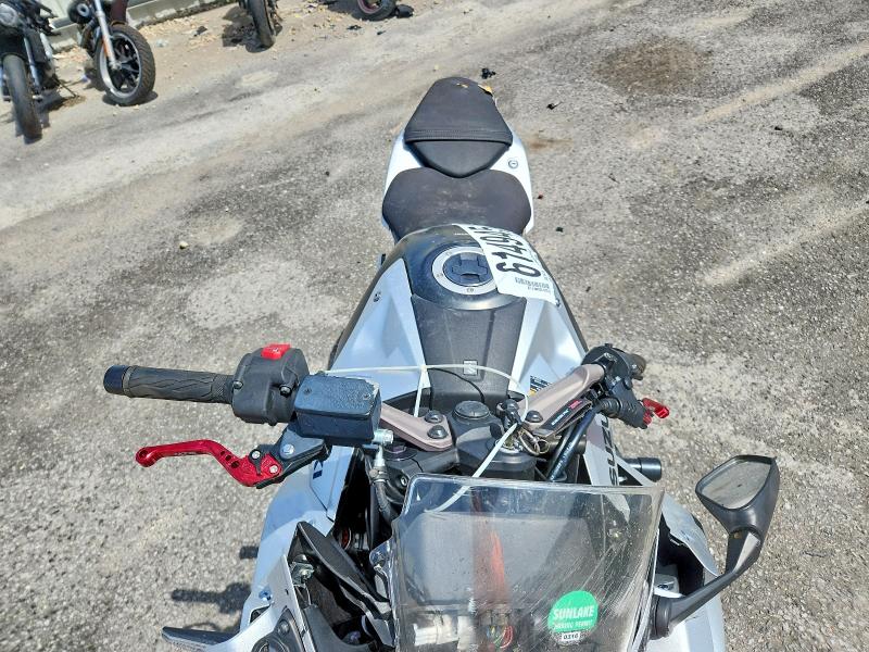 61494546 :رقم المزاد ، JS1EM13B2R7100676 vin ، 2024 Suzuki Gsx800 مزاد بيع